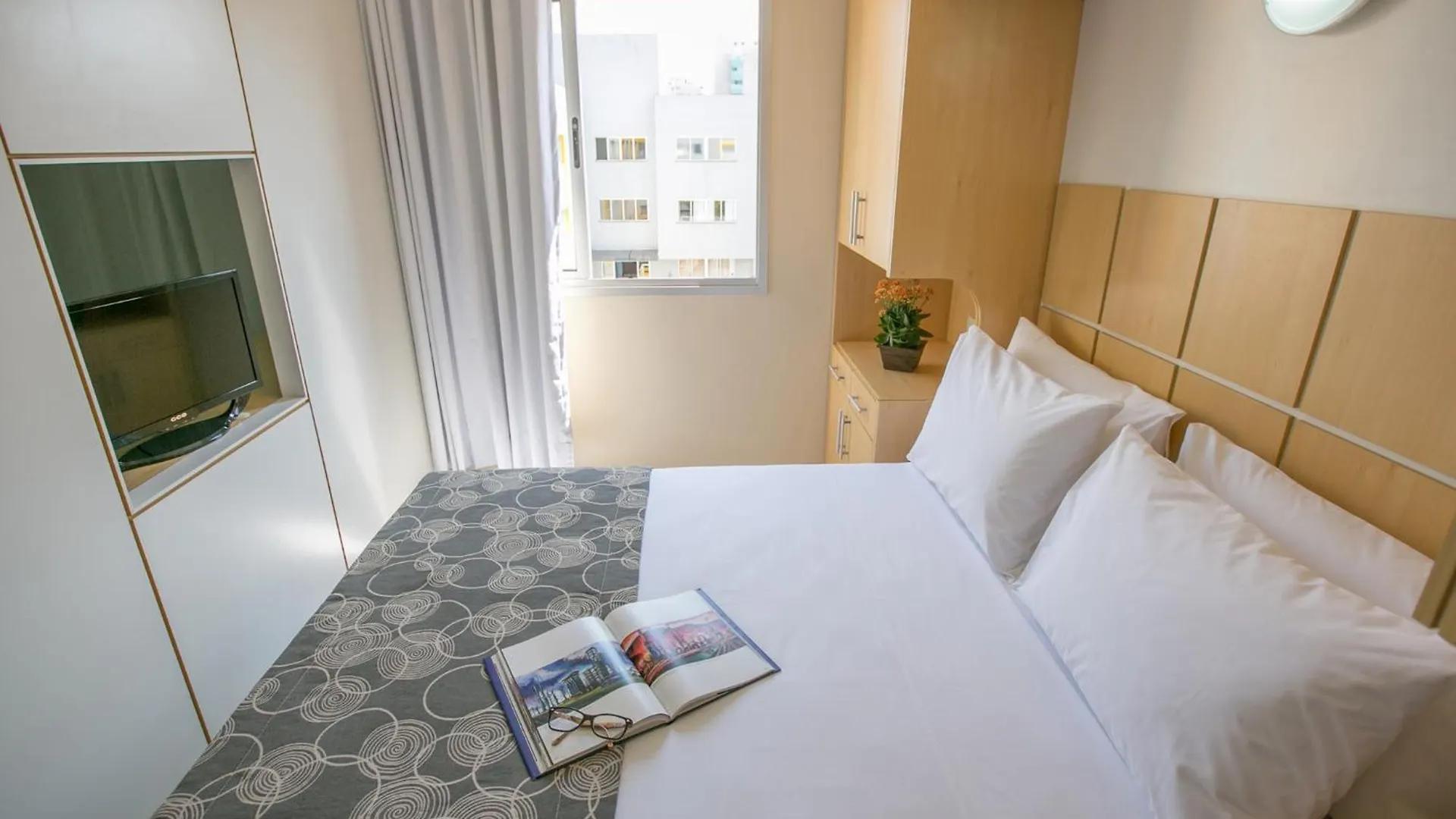 Multiparque Hplus Long Stay Guara  3*, Guara (Federal District) Brazil