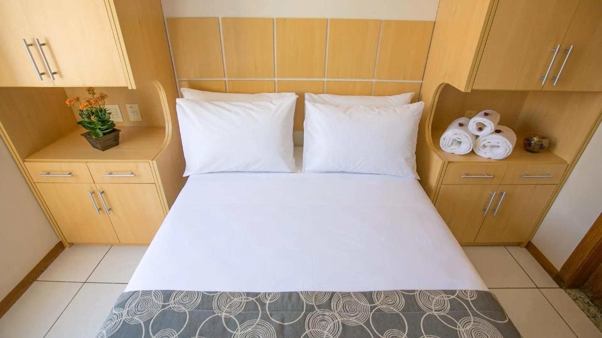 Multiparque Hplus Long Stay Guara  Guara (Federal District)